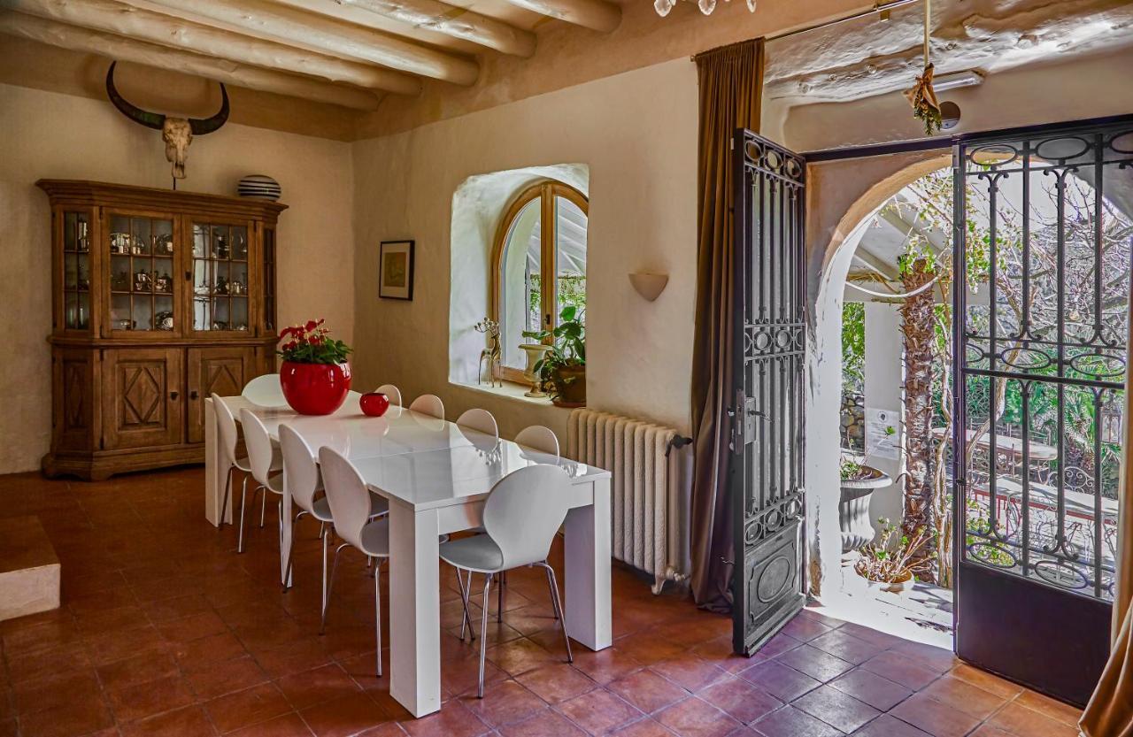 Sitges Hill Retreats-Masia Nur 22 Bedrooms Divided Over 9 Houses For Max 44 Guests Canyelles  Extérieur photo