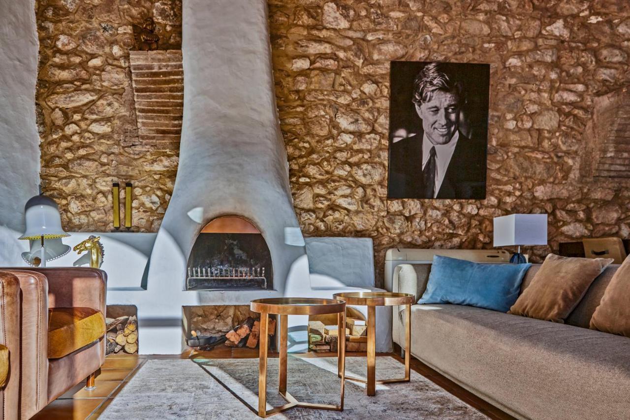 Sitges Hill Retreats-Masia Nur 22 Bedrooms Divided Over 9 Houses For Max 44 Guests Canyelles  Extérieur photo