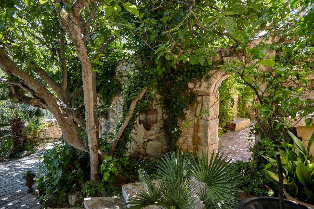 Sitges Hill Retreats-Masia Nur 22 Bedrooms Divided Over 9 Houses For Max 44 Guests Canyelles  Extérieur photo