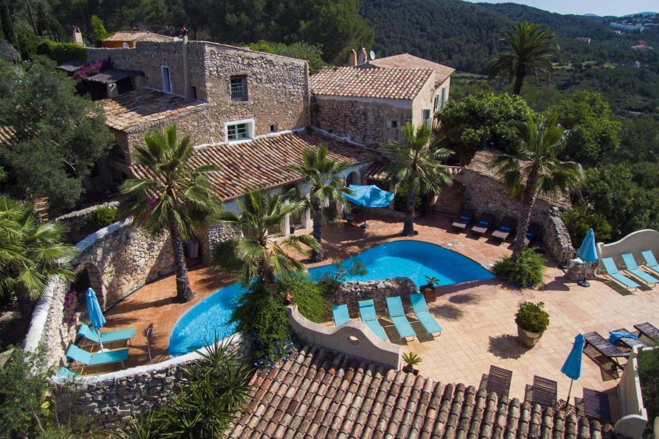 Sitges Hill Retreats-Masia Nur 22 Bedrooms Divided Over 9 Houses For Max 44 Guests Canyelles  Extérieur photo